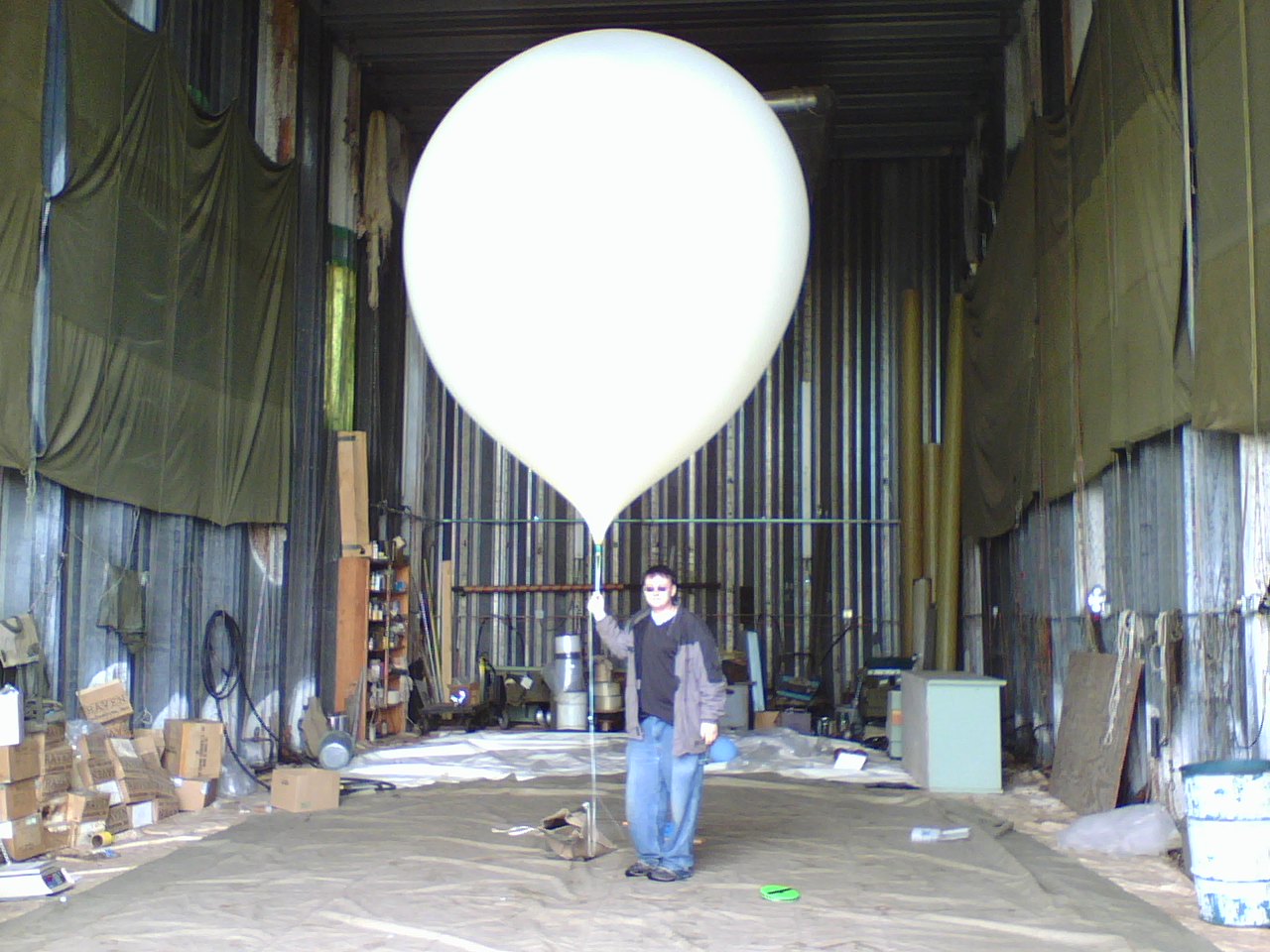 balloon and author